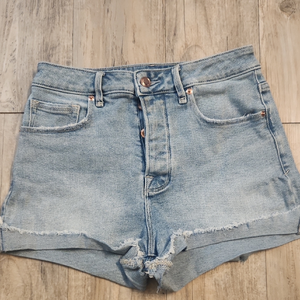 Good American Light Blue Jean Shorts